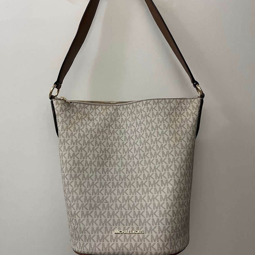 Michael Kors Cream and Brown Shoulder Bag